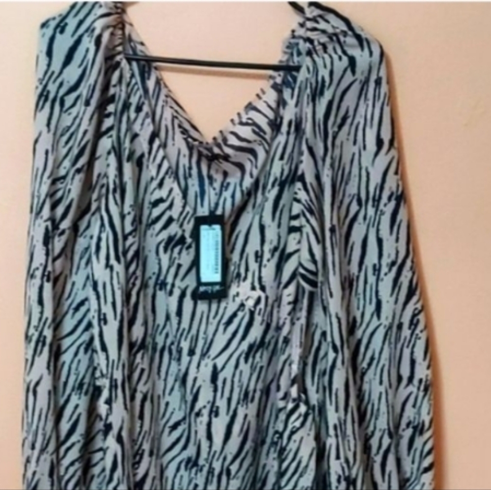 Nasty Gal Zebra Print Plus Midi Dress with V-Neckline sz 20 NWT - Picture 9 of 9